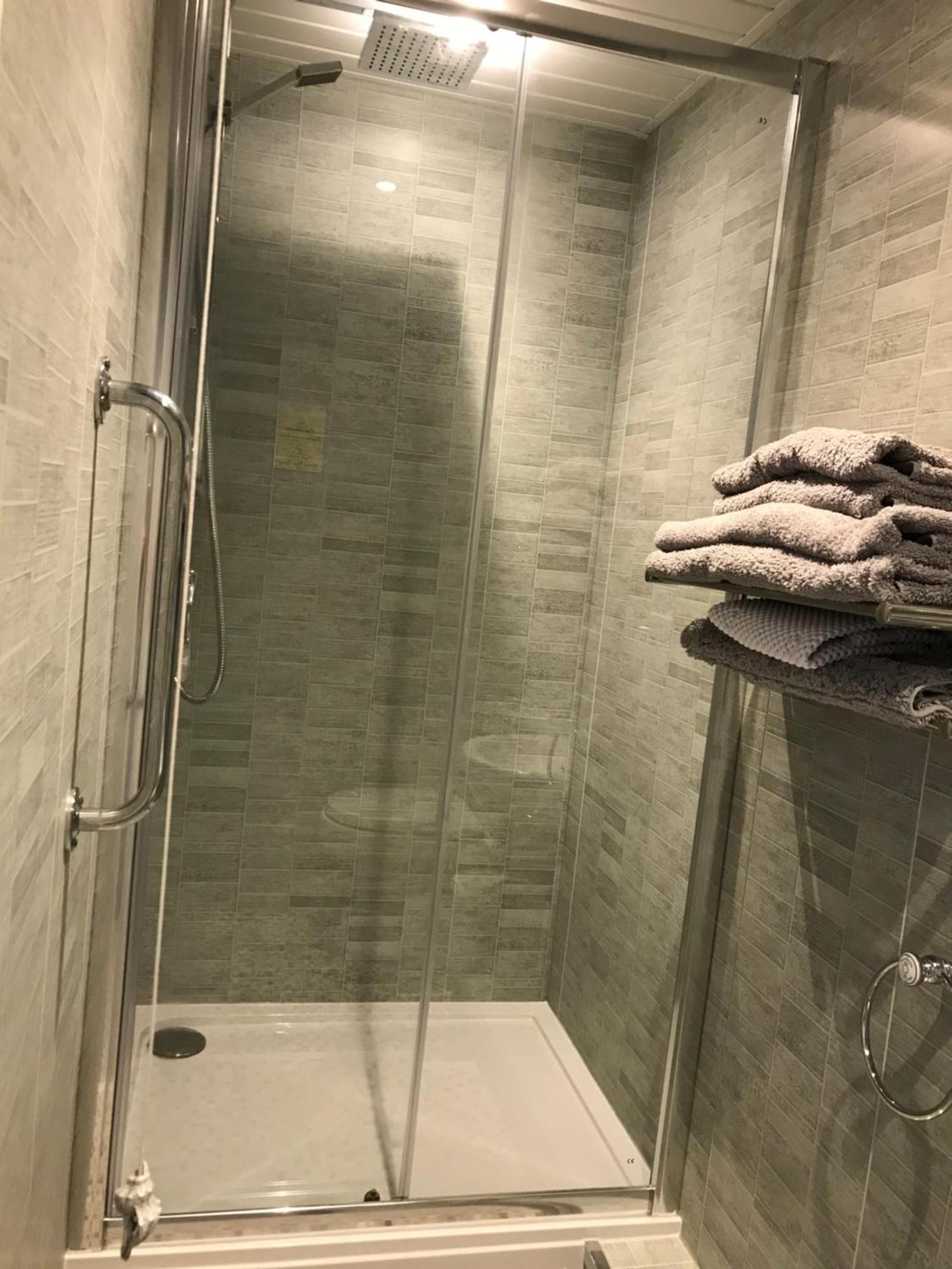 Norman Guest House With Free Parking Whitby Ngoại thất bức ảnh