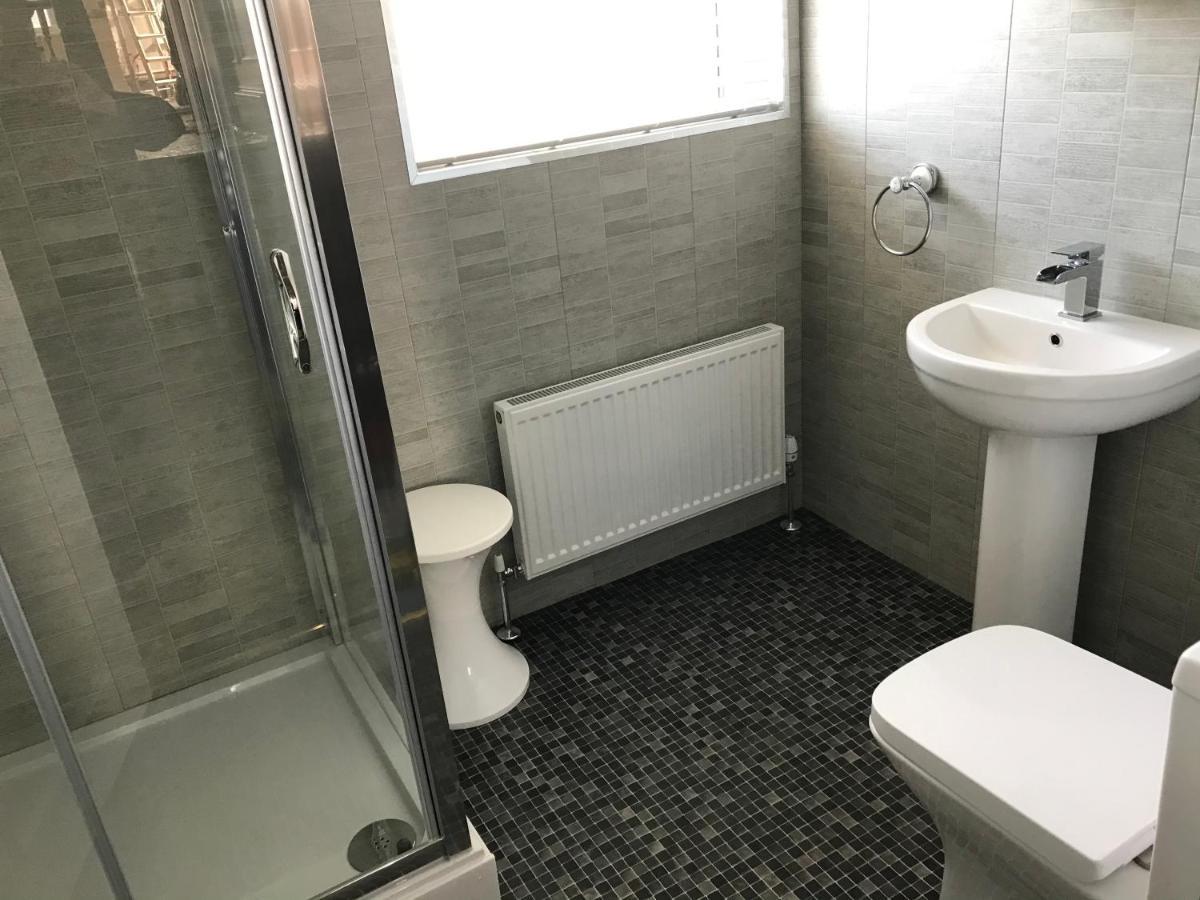 Norman Guest House With Free Parking Whitby Ngoại thất bức ảnh
