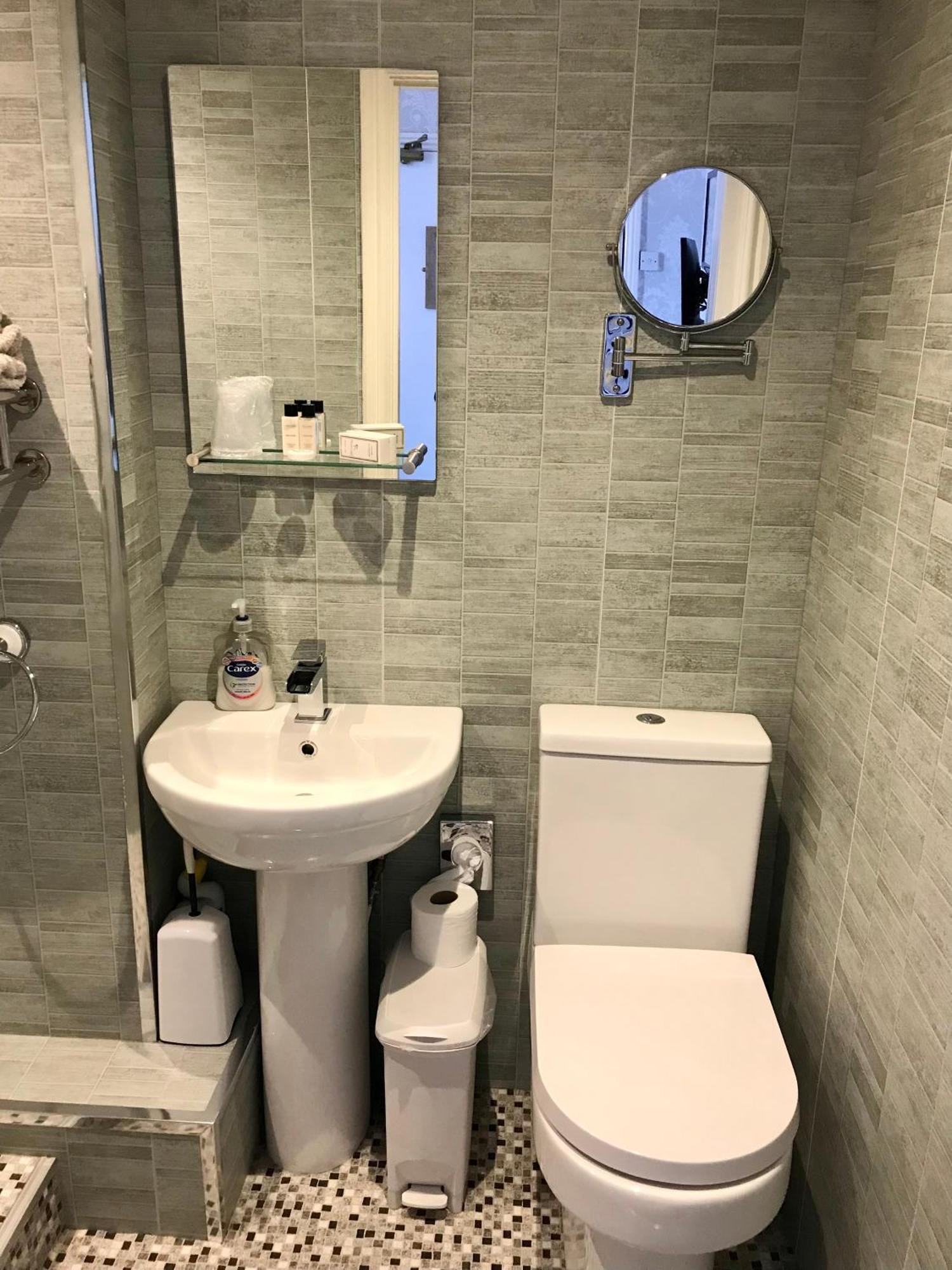 Norman Guest House With Free Parking Whitby Ngoại thất bức ảnh