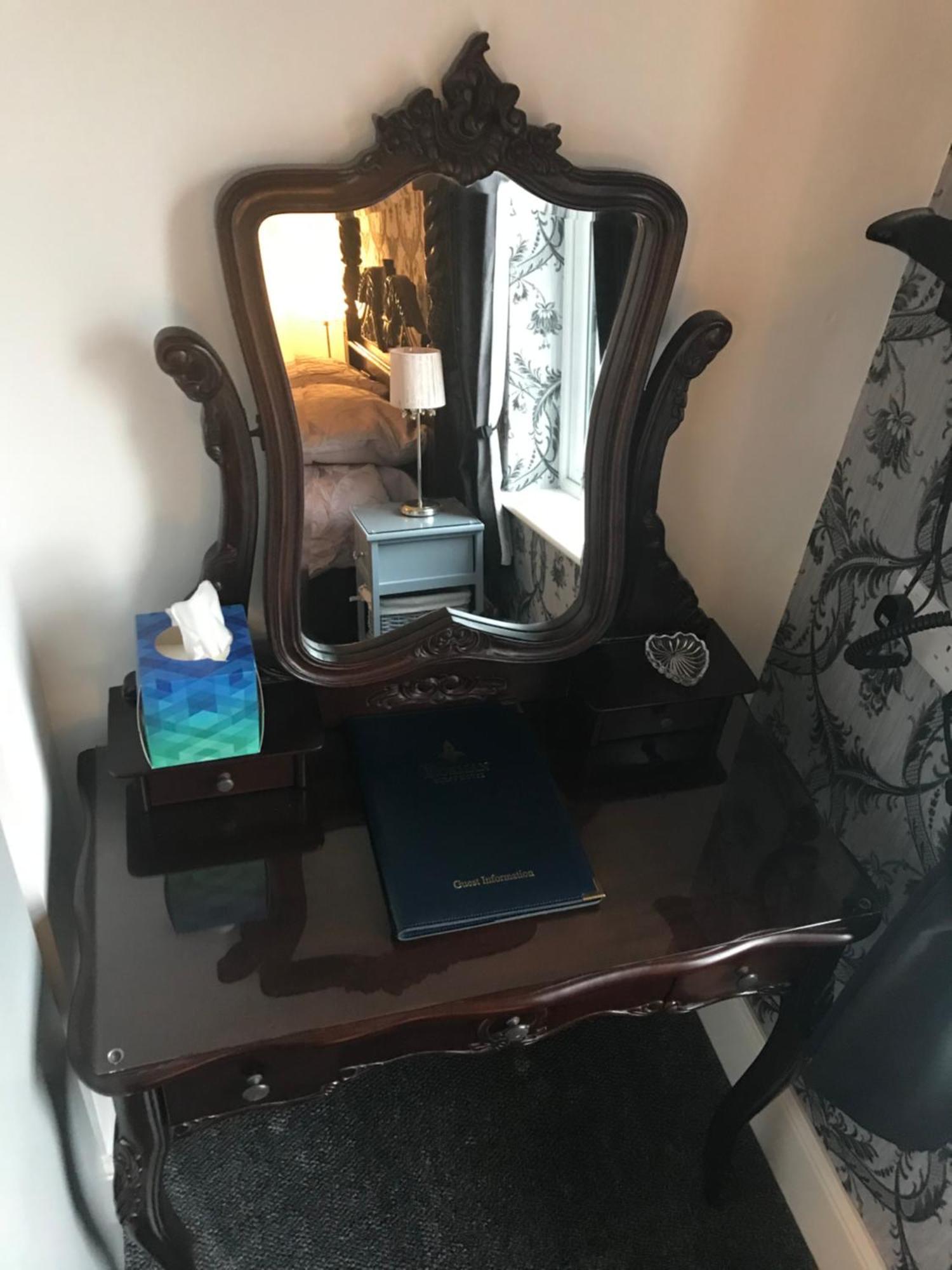 Norman Guest House With Free Parking Whitby Ngoại thất bức ảnh